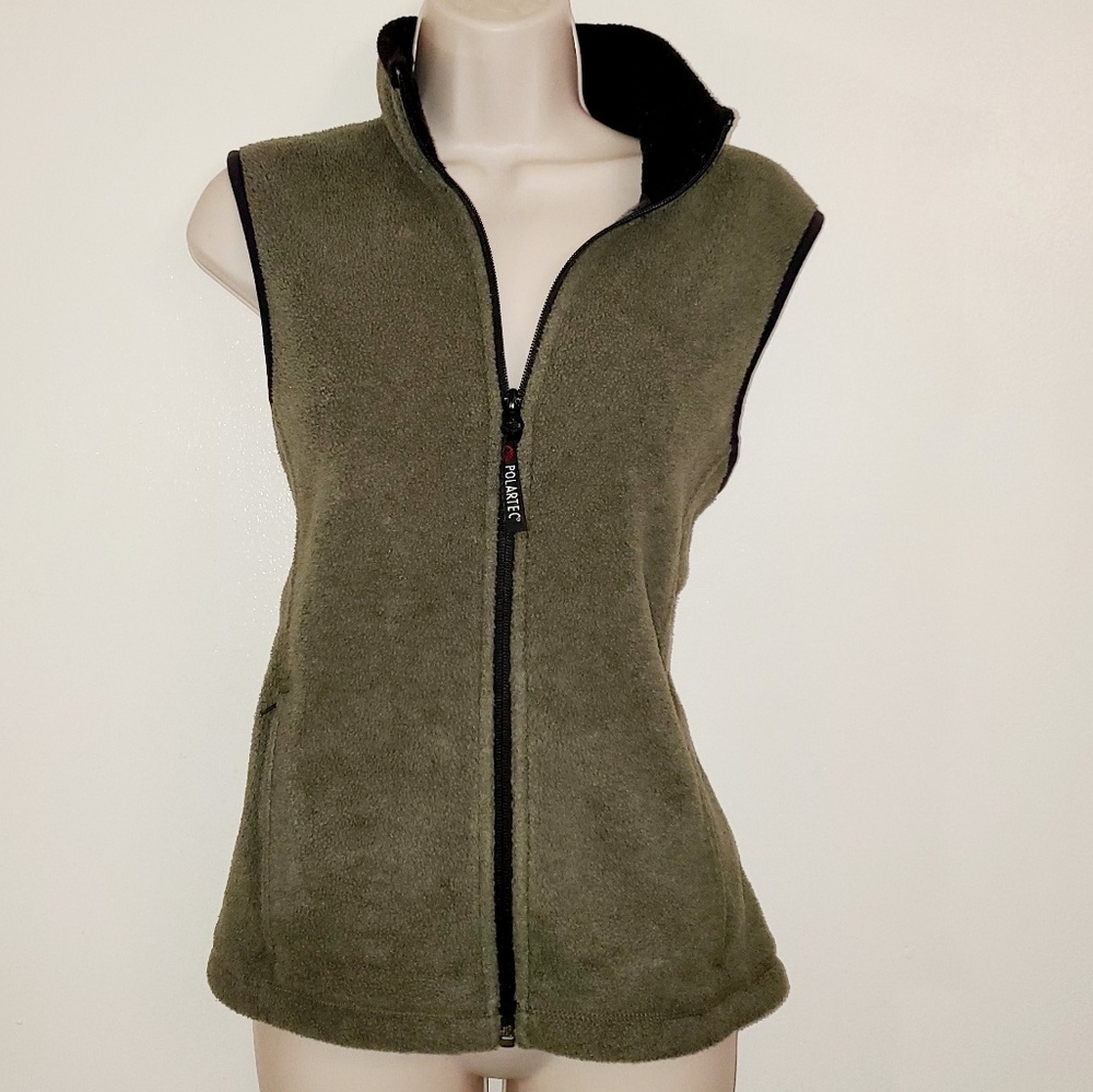 Eddie Bauer fleece vest olive green